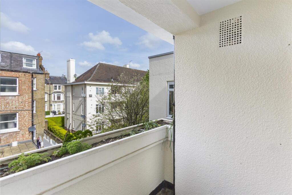 Lettings Shepherds Bush Westville Road - Balcony E