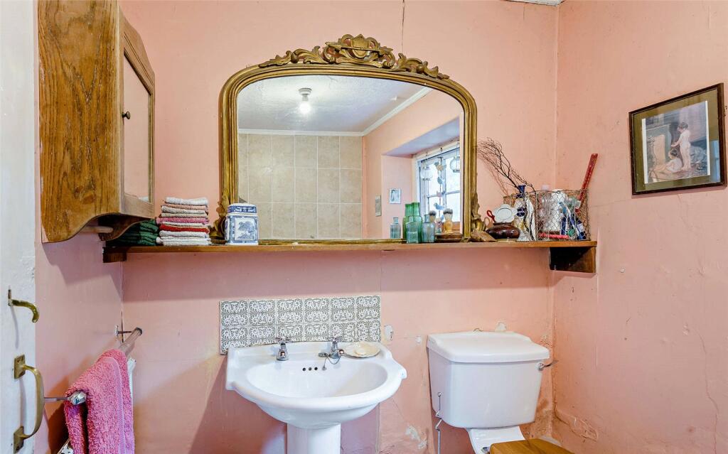 Bath Shower Room