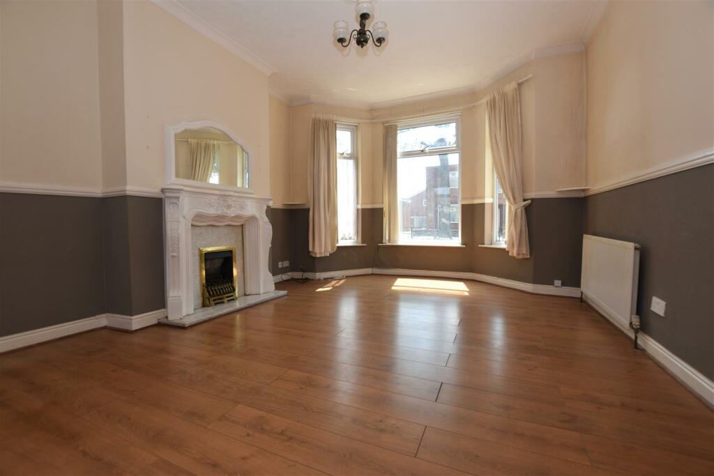 Lounge Area.jpg