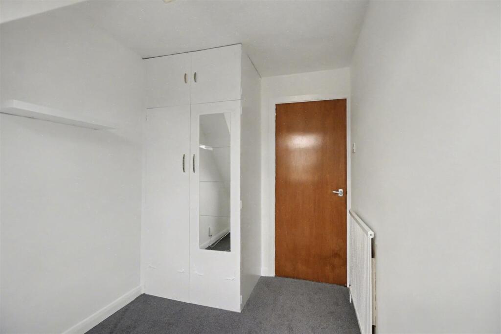 Bedroom 3_2.jpeg