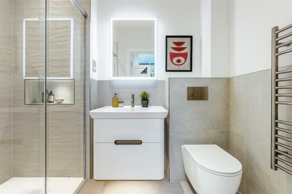 Flat 2 -  8 Twyford Avenue-13.jpg