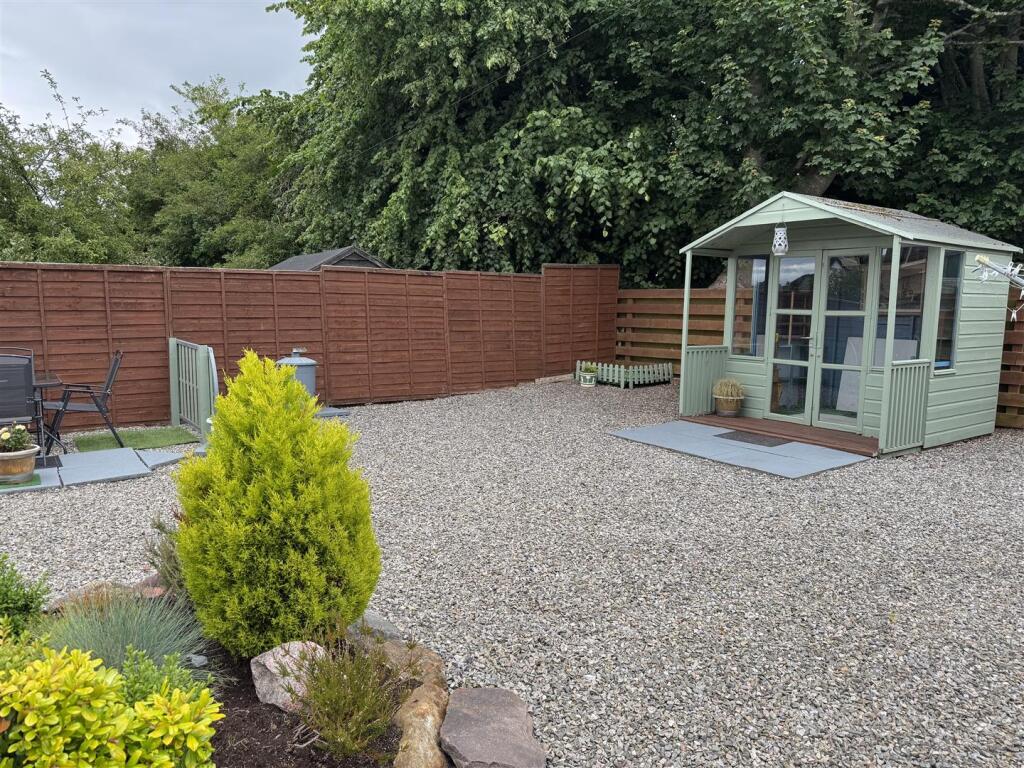 REAR GARDEN 1.JPG