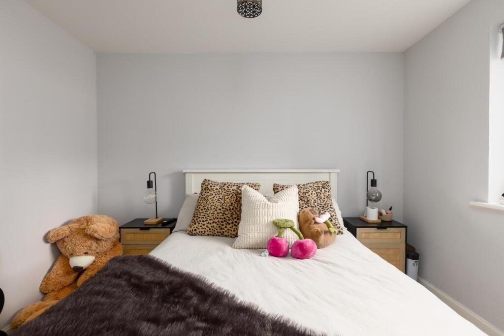 56 Snowberry Walk, BS5-11.jpg