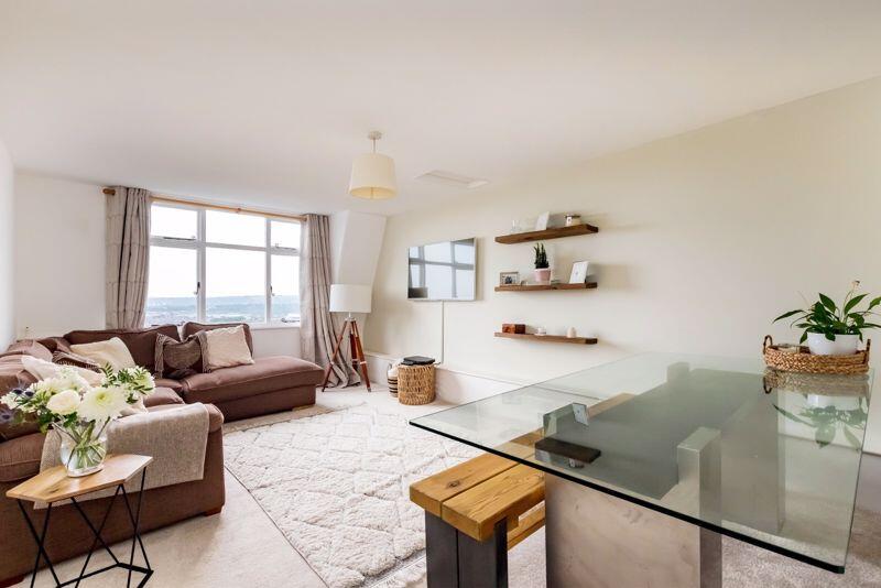 Sitting/Dining Room