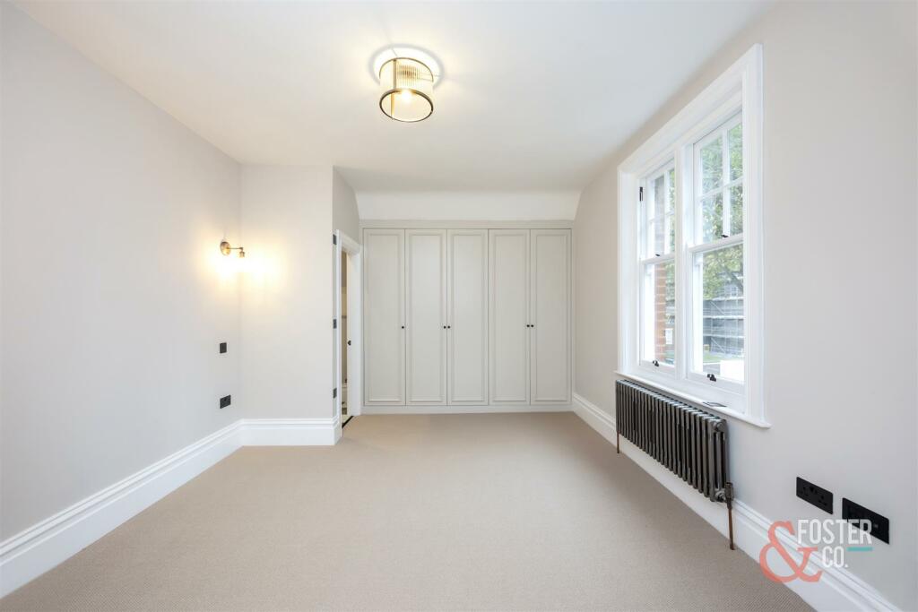 Third Avenue, Flat 11-018.jpg