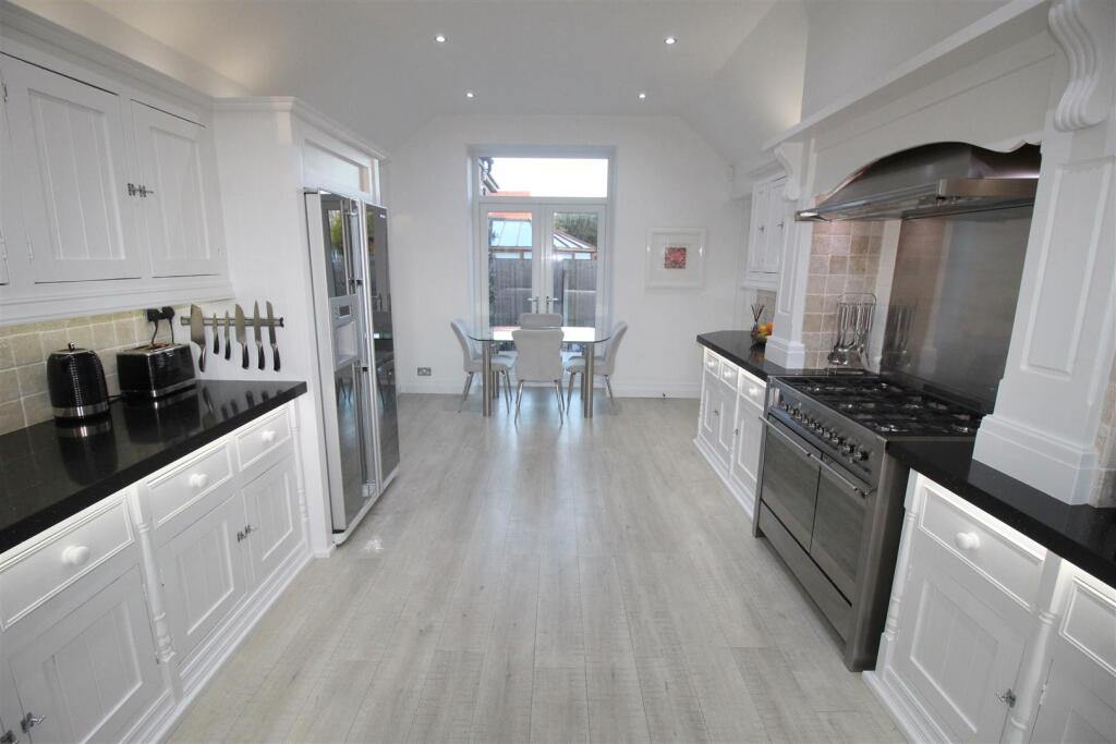 St Annes Road East, 200, kitchen (3).JPG