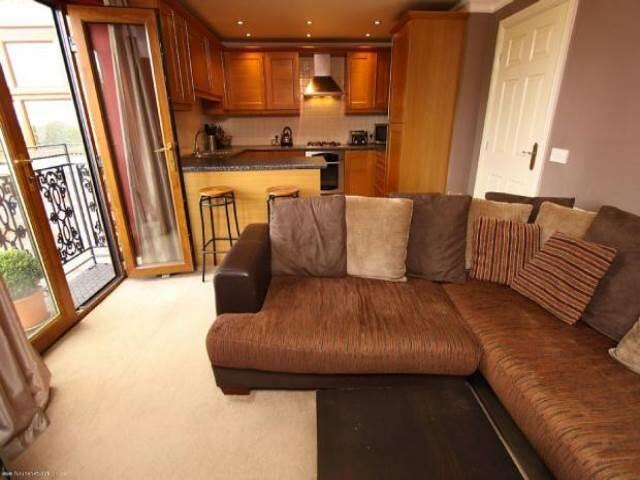 Lounge/Kitchen