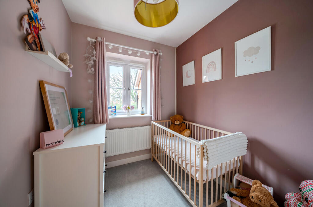 1393773-2-6943f30...