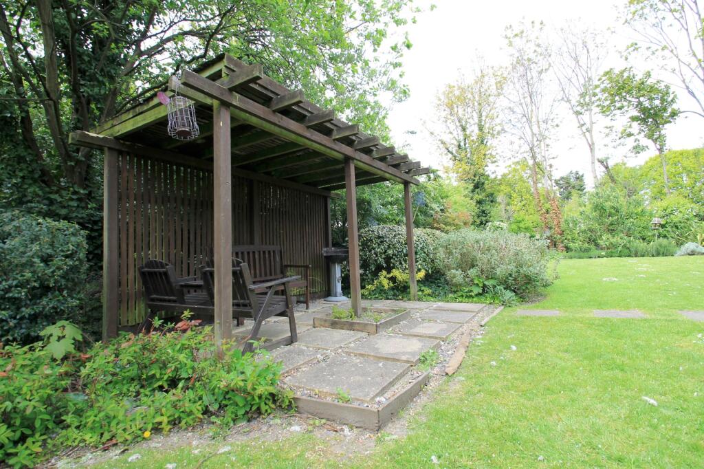 garden seating area