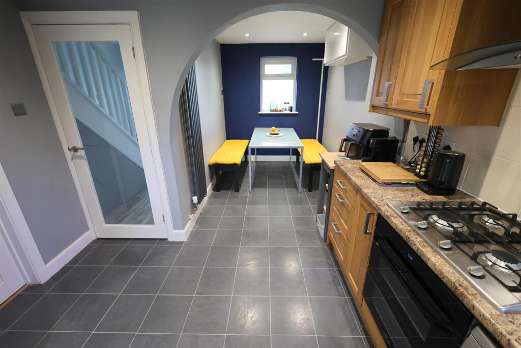 TM Kitchen Dining Area.JPG