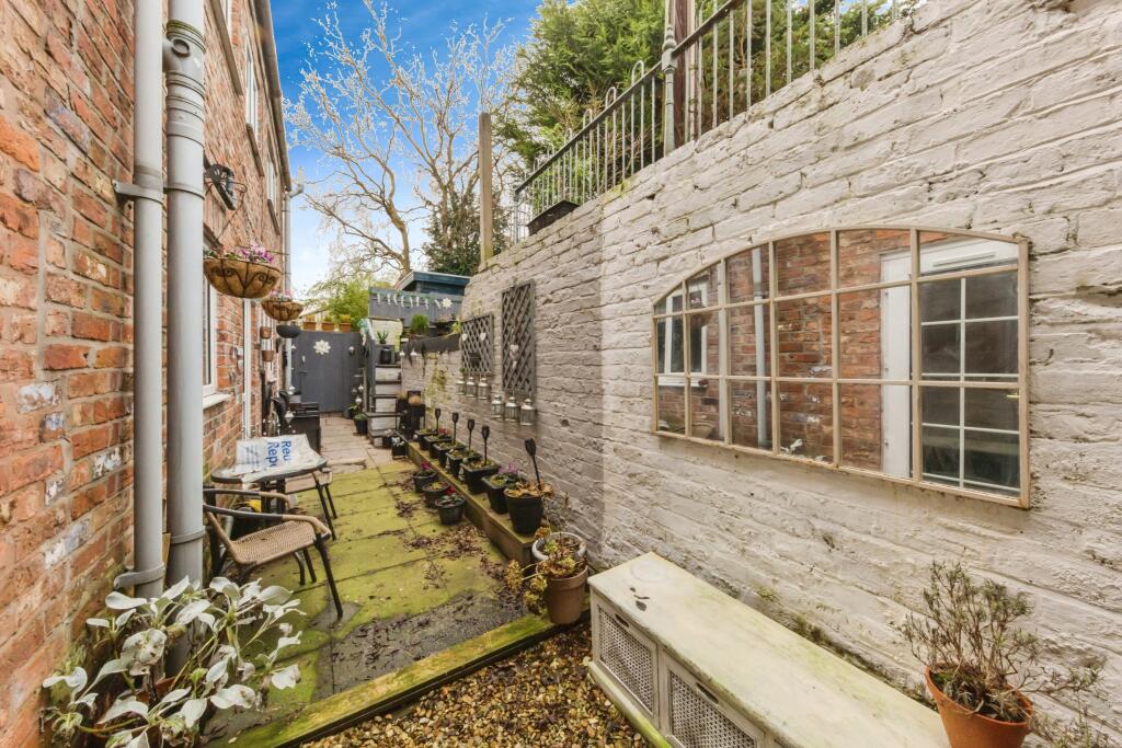 Lower Courtyard