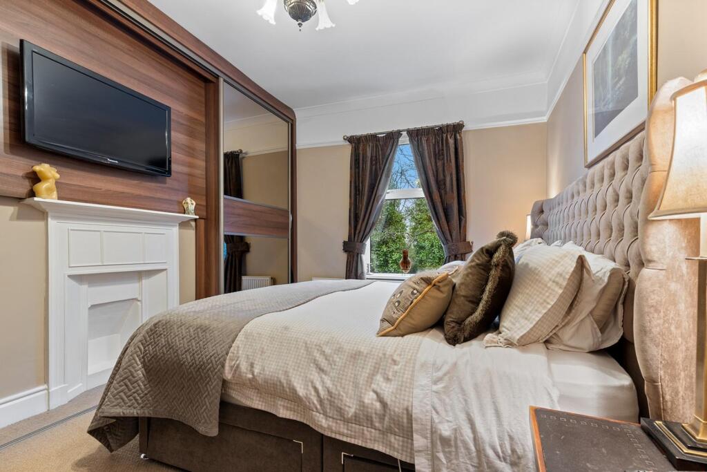 29 Victoria Crescent, Barnsley 26_297.jpg