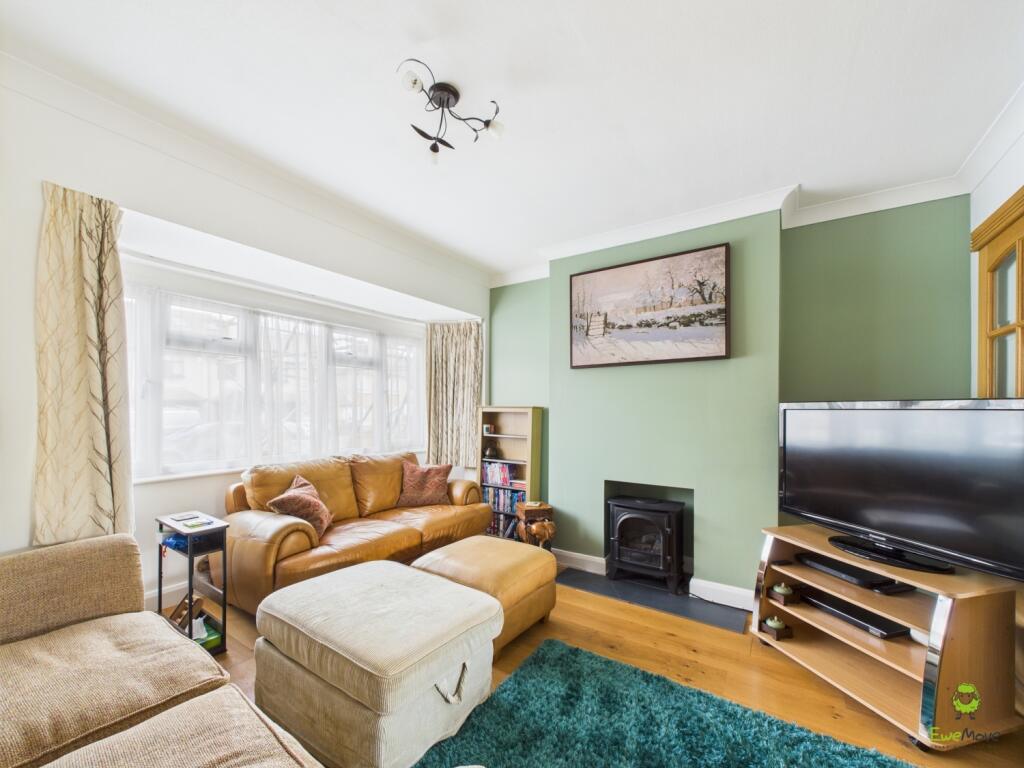 Presented by Nicoleta at EweMove Bexleyheath and D