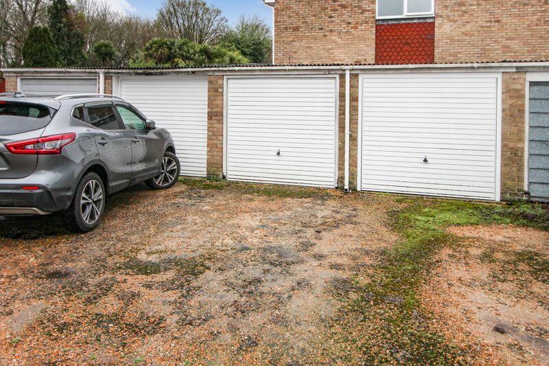 Rufford Close