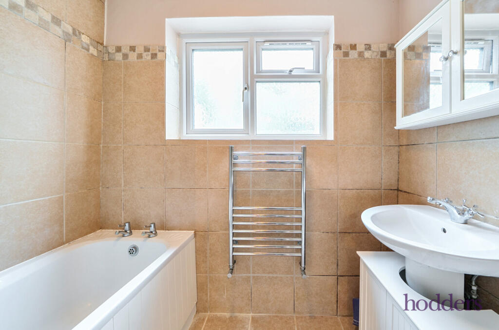 8b5af541-2f09-4c6...