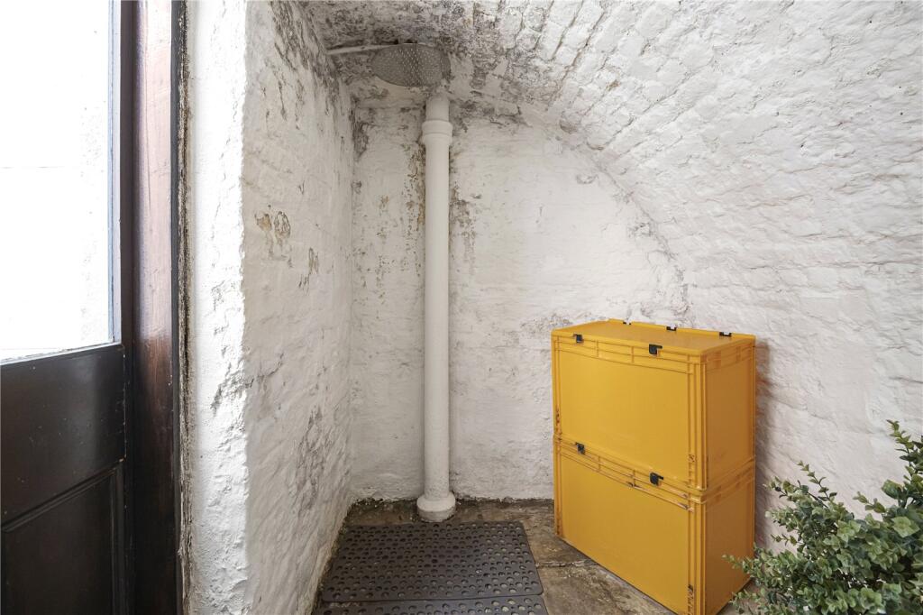 Vault