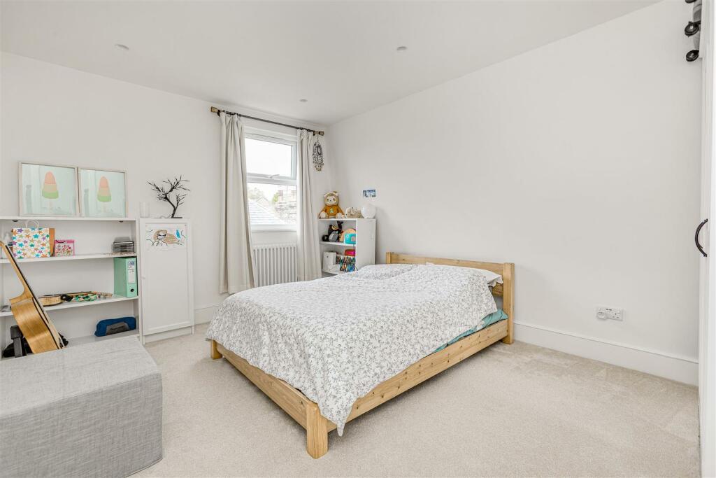 Sumburgh Road 6 LOW-3.jpg