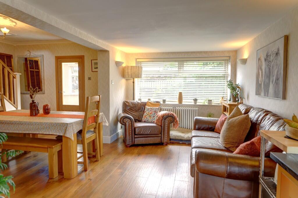 Living / Dining