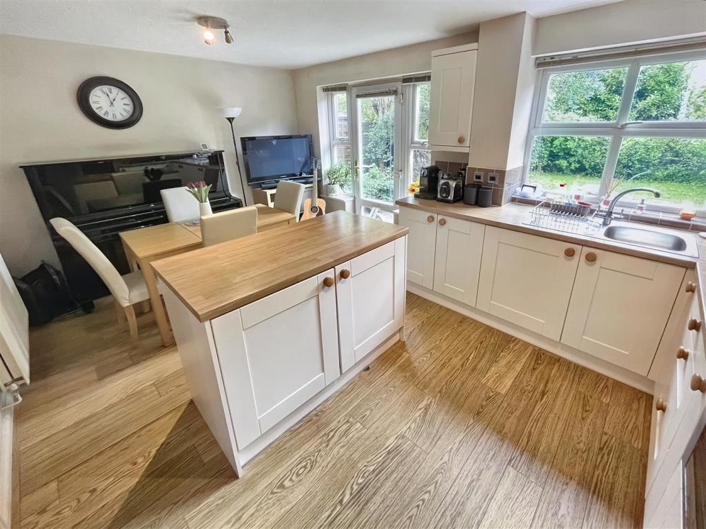 Dining Kitchen.jpg