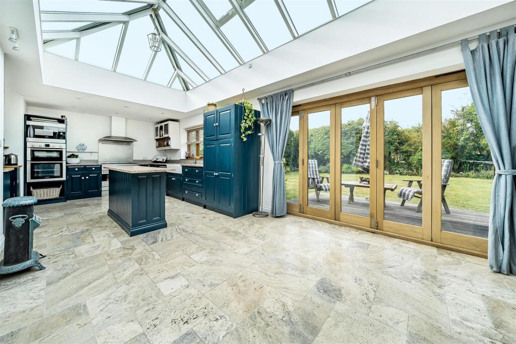 Kitchen/Diner Family Room