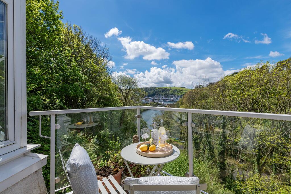 Apt 2 Castella_Balcony_Kingswear