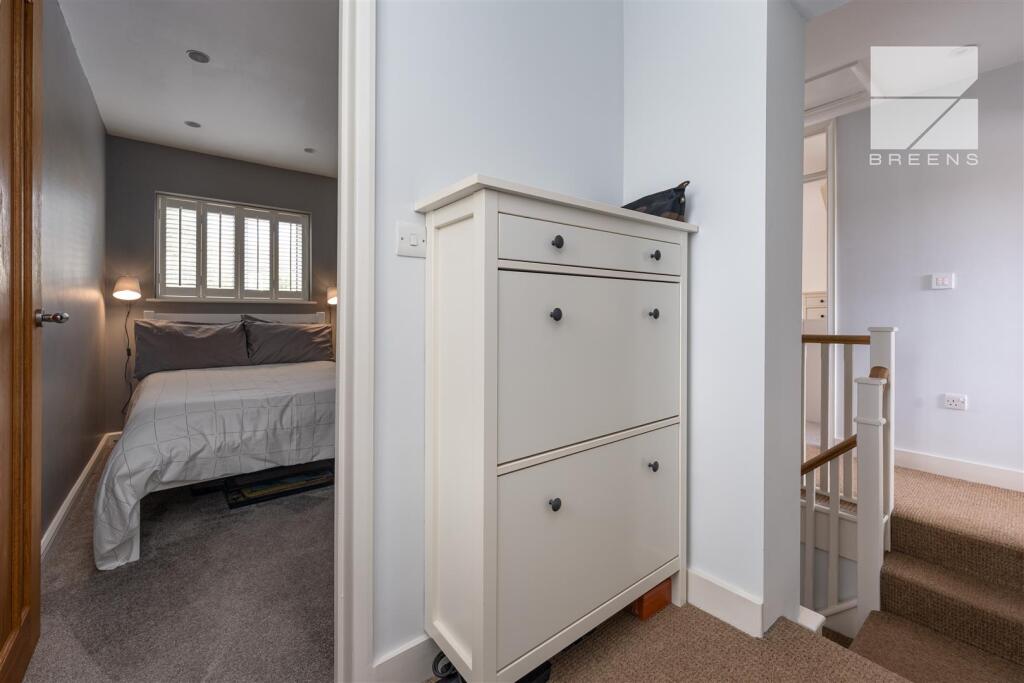 8 Belmont Close_0023.jpg