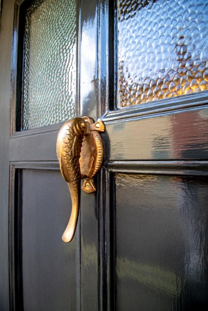 60 Guildhall Street, BSE [Door knocker].jpg