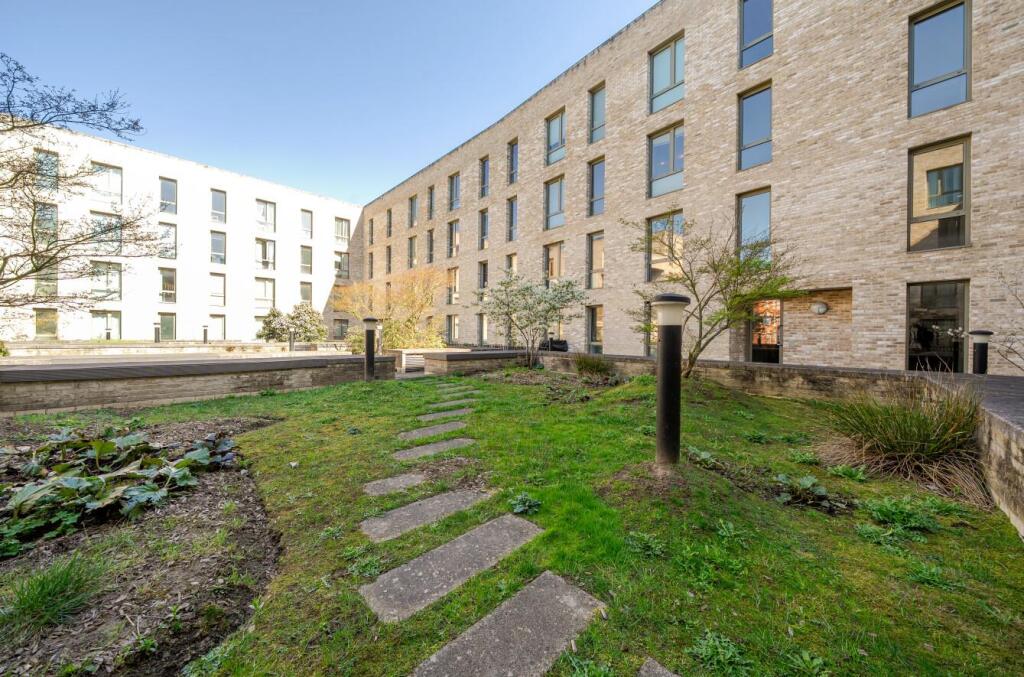 Davidson Frost-Wellings, DFW, Welford Court, Edgwa