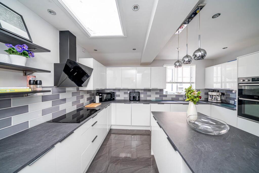 Webbs Estate Agents-7.jpg