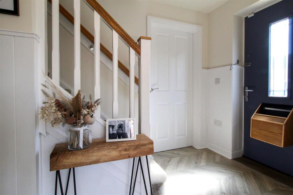 hallway-5.jpg