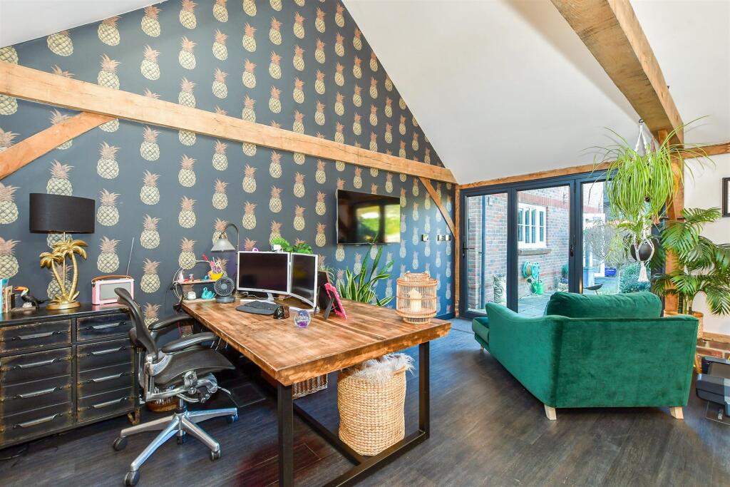 Workshop/Outbuildings