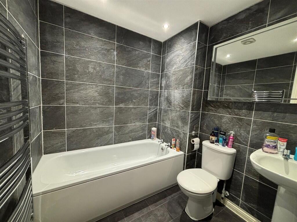 a9RdOX96c0uFODSzN...