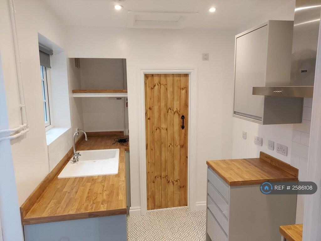 Kitchen (To Rear)