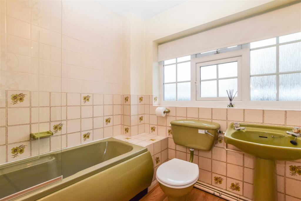 Constables - 15 Old Farm-14.jpg