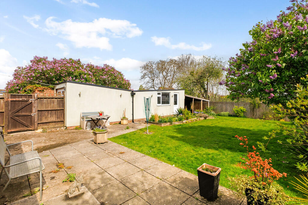 Garage &amp; Workshop