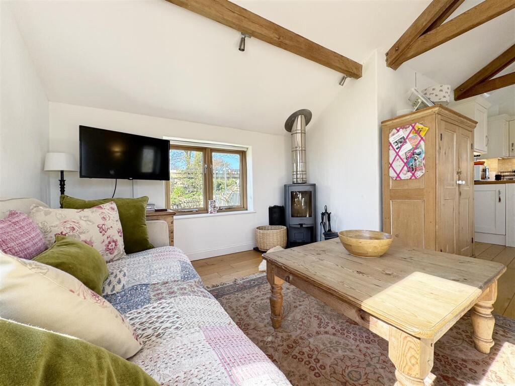 Lounge/diner/kitchen