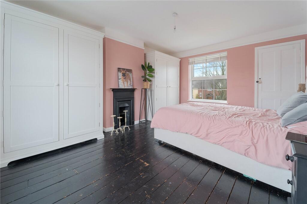 Main Bedroom