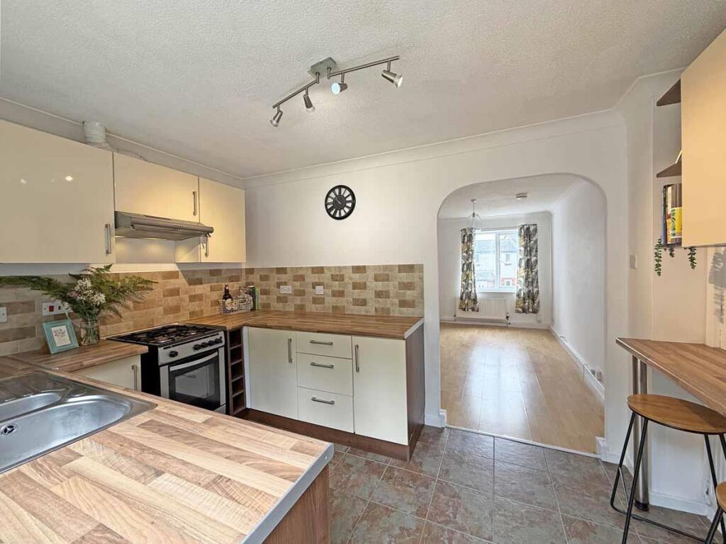 Bowers Park Drive 29 Kitchen 2.jpg