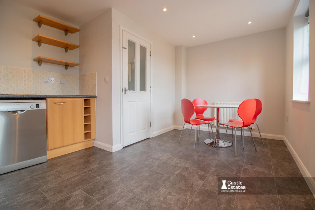 Kitchen &amp; Dinning