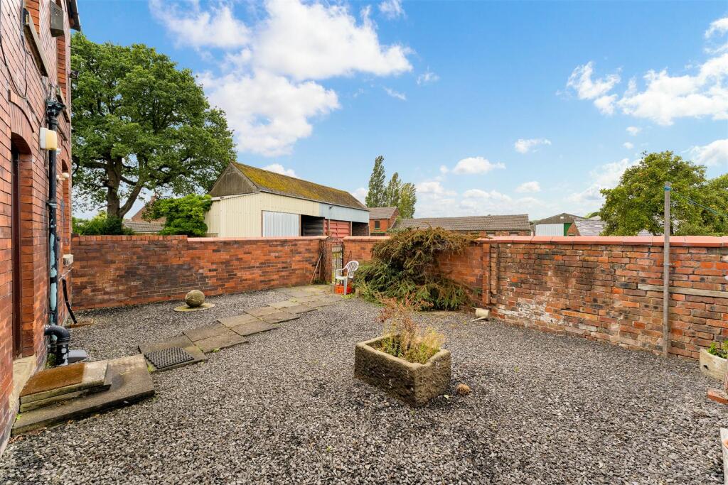 GARSWOOD GATES FARM-67.jpg