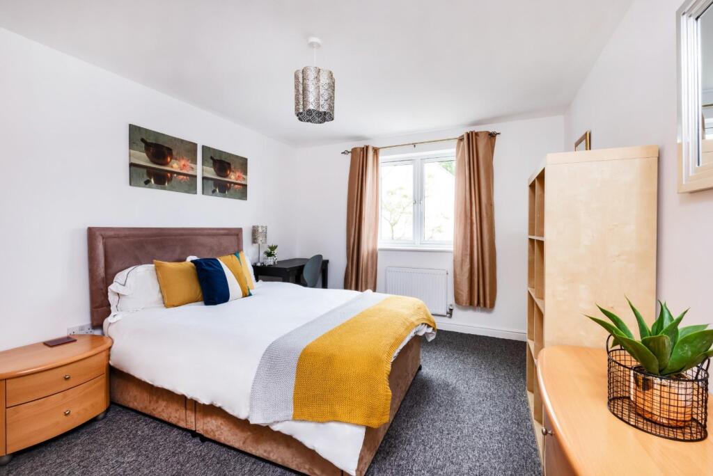 15 Breachwood View, Bath, BA2 2TX-10.jpg