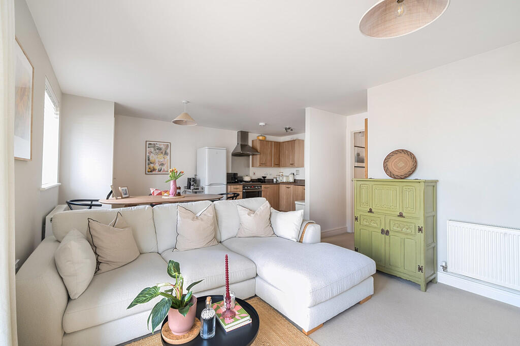 1302737-10-683db6...