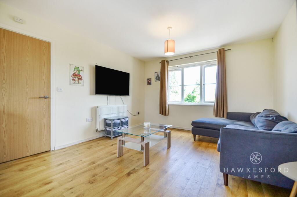 Great Easthall Way, Sittingbourne - Living area/kitchen