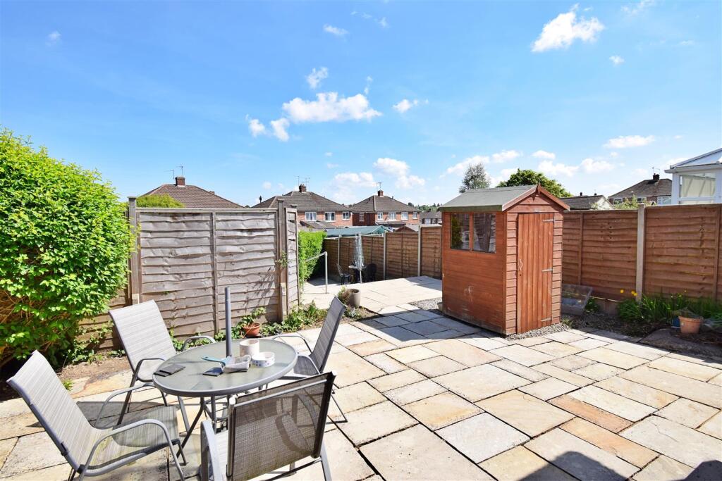 C - Rear Garden (1).JPG