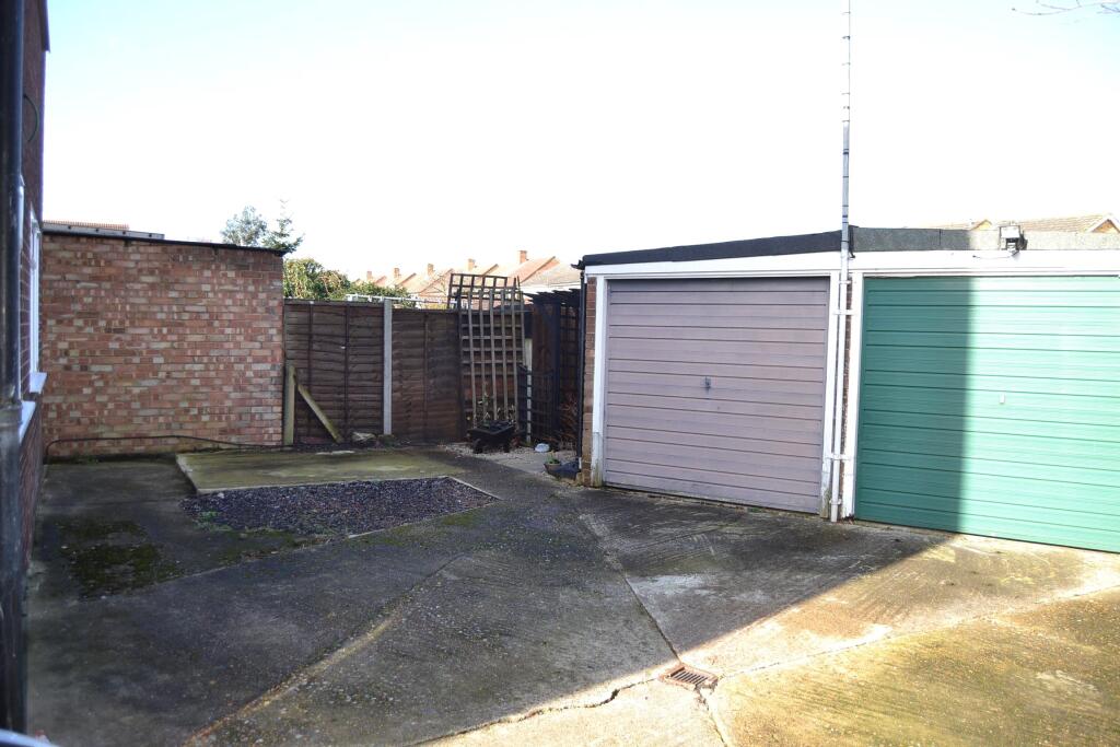 Garage to left