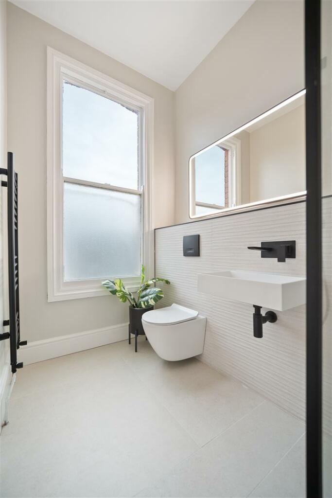 Apartment 2, 16, Magdala Road Nottingham, NG3 5DF
