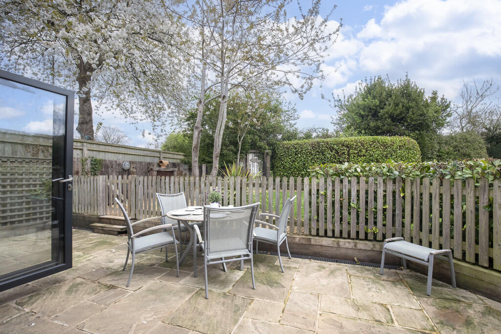 Yew Tree Cottage-...