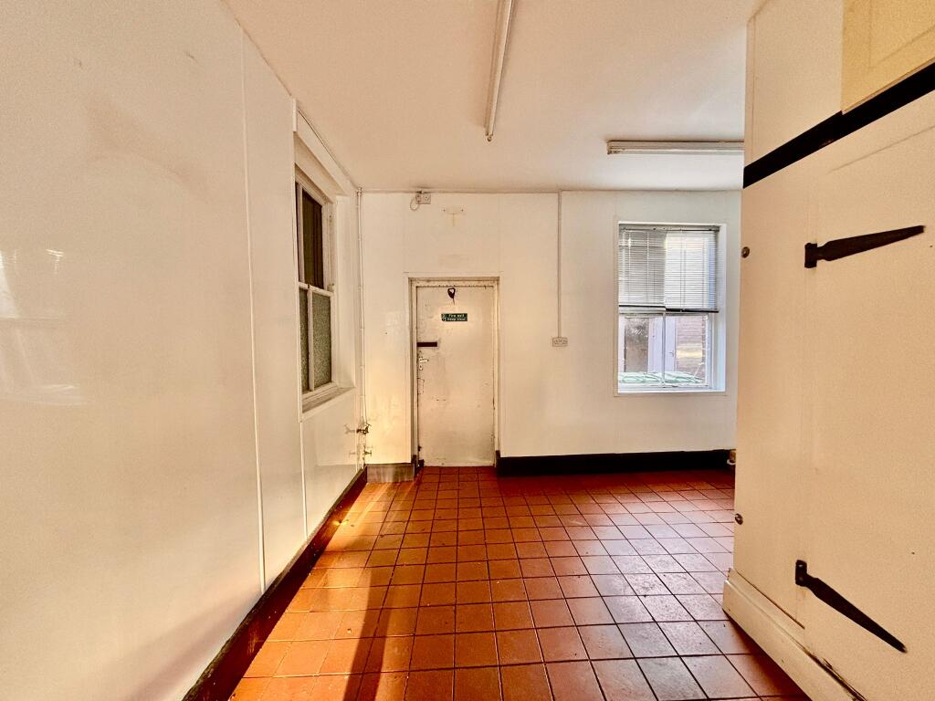 PHOTO-2025-10-29-10-31-14 T202510291417.jpg