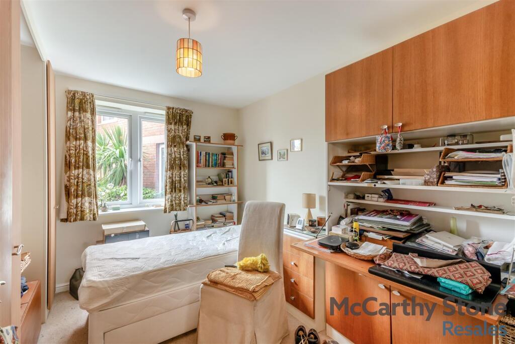 8668650-interior08.jpg