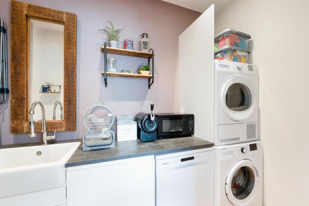 BRIDGEWOOD ROAD  (5).jpg